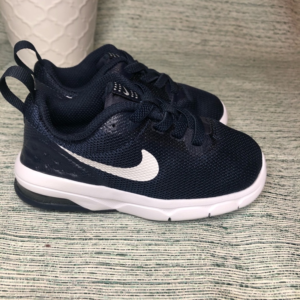 Nike air Max Motion LW (TDV) Toddler Size 7
